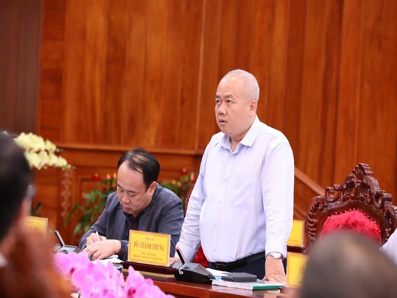 Ông Đỗ Thành Trung - Thứ trưởng Bộ Kế hoạch và Đầu tư yêu cầu tính toán kỹ về tài chính, hướng tuyến, tỷ lệ vốn để tăng tính khả thi của dự án