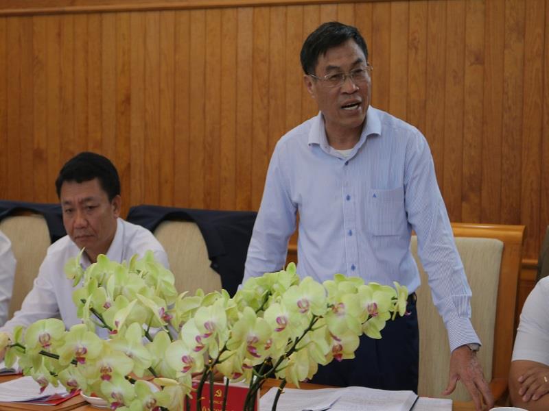 Phó Chủ tịch UBND tỉnh Võ Ngọc Hiệp giải đáp các kiến nghị của huyện Lạc Dương
