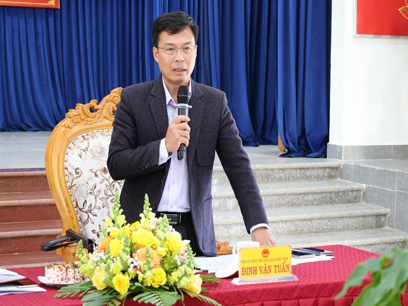 Phó Chủ tịch UBND tỉnh Lâm Đồng Đinh Văn Tuấn kết luận buổi làm việc