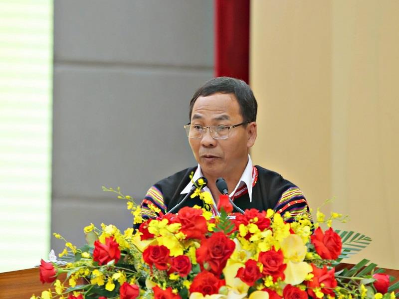 Ông K'Sung - đại diện huyện Đơn Dương phát biểu tham luận về việc ứng dụng Khoa học - công nghệ ở vùng đồng bào DTTS