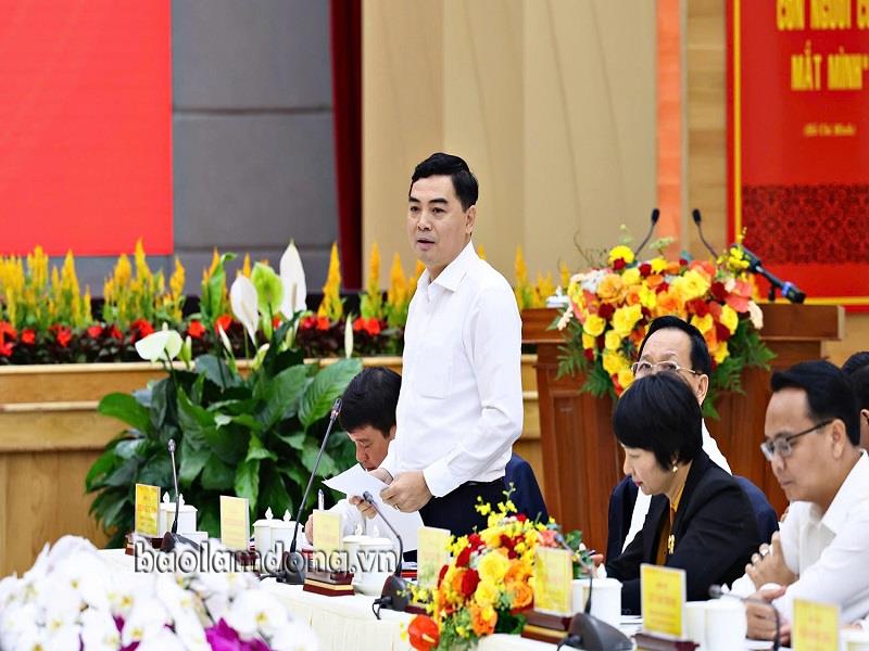 Đồng chí Nguyễn Hoài Anh - Ủy viên Dự khuyết Trung ương Đảng, Bí thư Tỉnh uỷ Bình Thuận phát biểu tại buổi làm việc