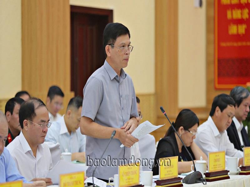 Thứ trưởng Bộ Giao thông Vận tải Lê Anh Tuấn giải đáp các kiến nghị, đề xuất của Lâm Đồng liên quan đến các dự án đường bộ cao tốc