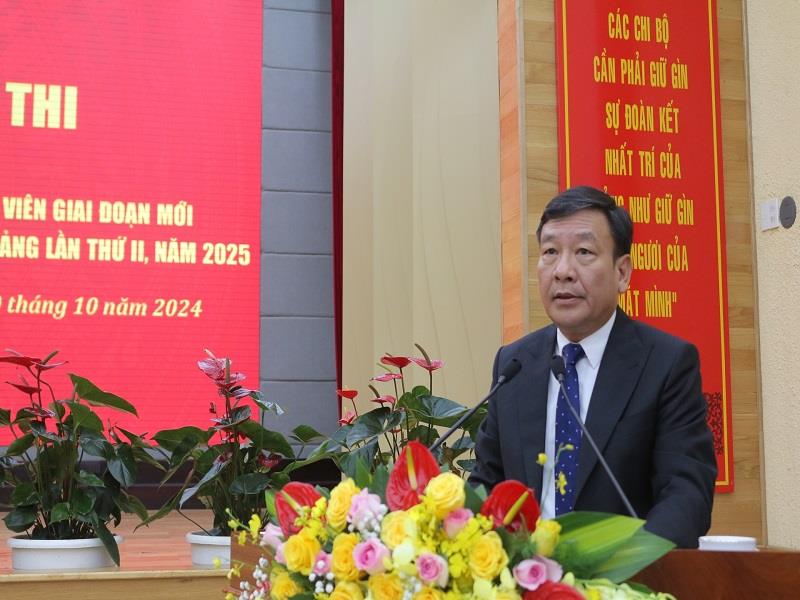 Đồng chí Bùi Thắng - Ủy viên Ban Thường vụ, Trưởng Ban Tuyên giáo Tỉnh ủy phát động Cuộc thi trắc nghiệm trên internet tìm hiểu biển, đảo Việt Nam; Quy định số 144-QĐ/TW; Chỉ thị số 34-CT/TU; nội dung Đợt thi đua cao điểm của tỉnh và Cuộc thi chính luận về bảo vệ nền tảng tư tưởng của Đảng lần thứ II, năm 2025