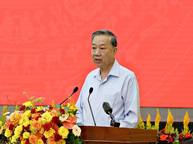 Đồng chí Tô Lâm - Tổng Bí thư Ban Chấp hành Trung ương Đảng Cộng sản Việt Nam phát biểu kết luận buổi làm việc