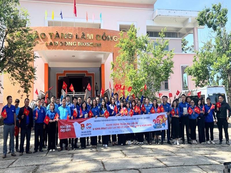 Đoàn công tác thăm Bảo tàng Lâm Đồng