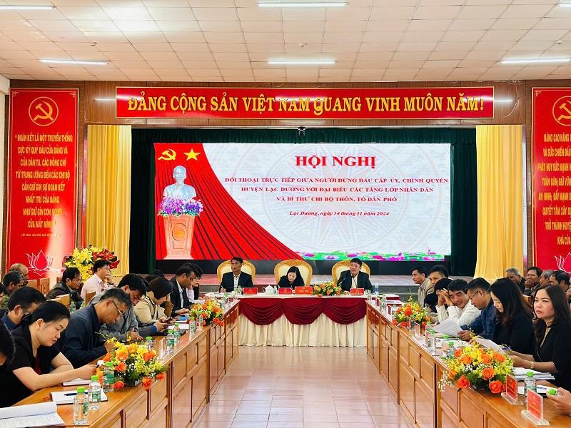 Quanh cảnh hội nghị