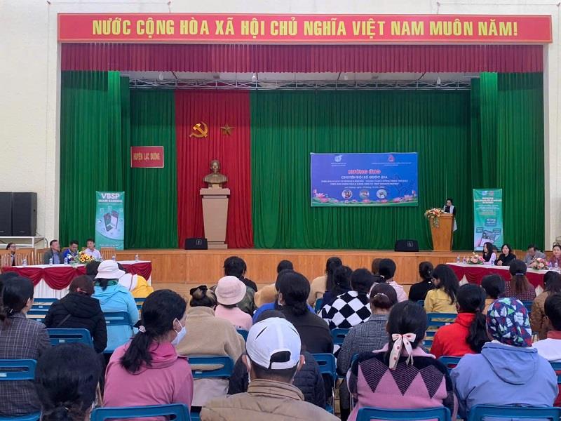 Quang cảnh buổi lễ hưởng ứng
