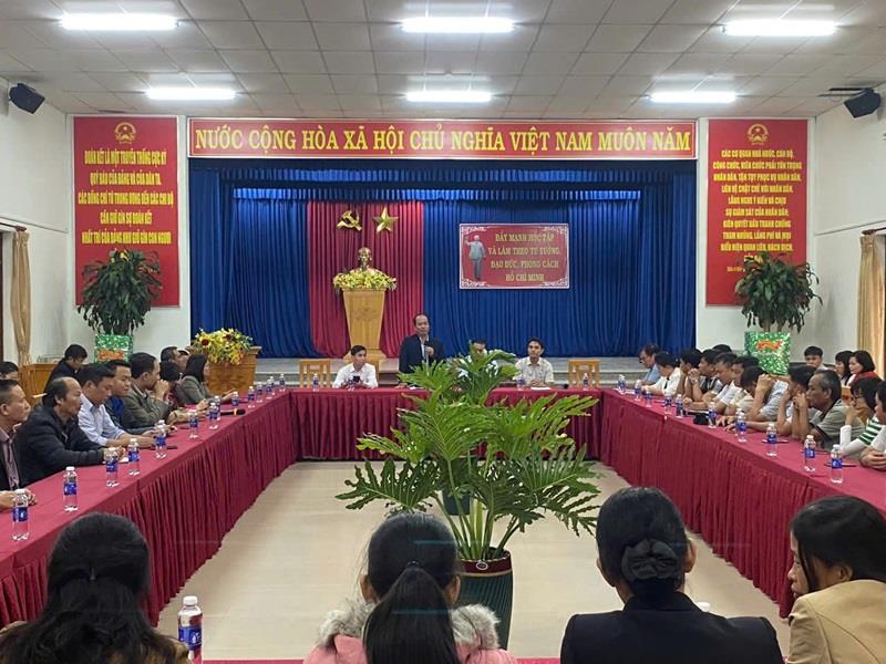 Quang cảnh buổi trao đổi, học tập kinh nghiệm
