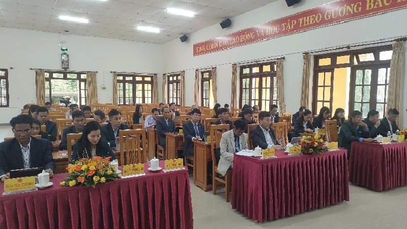 Các đại biểu tham dự kỳ họp