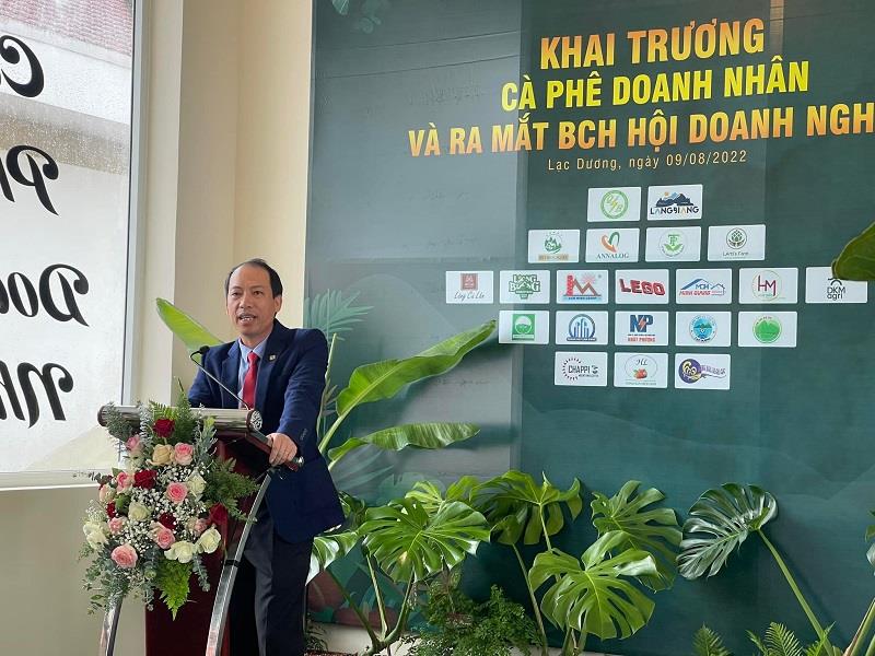 Đồng chí Sử Thanh Hoài - Chủ tịch UBND huyện phát biểu tại buổi lễ