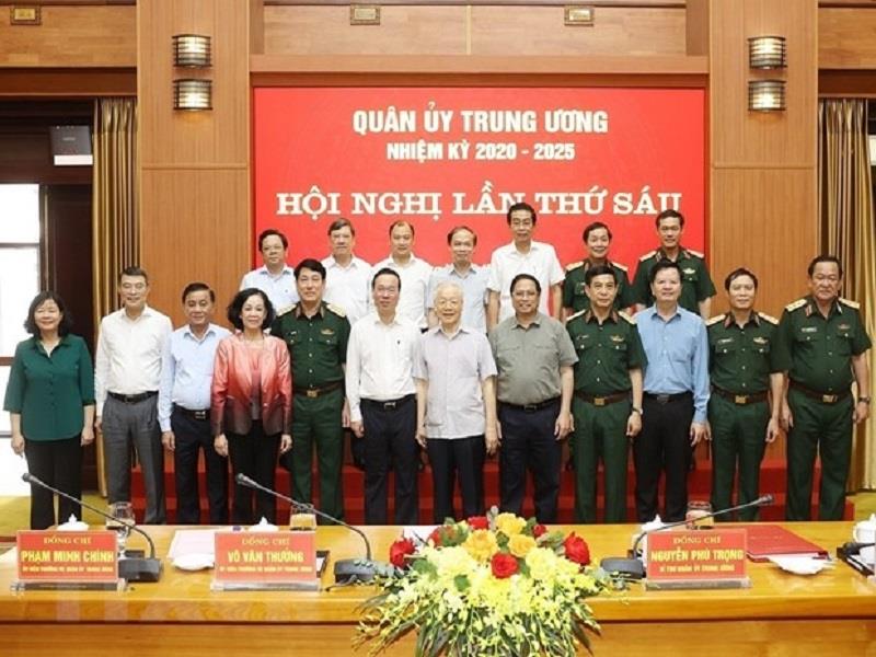 Tổng Bí thư Nguyễn Phú Trọng cùng các lãnh đạo Đảng, Nhà nước chụp ảnh chung cùng các đại biểu dự hội nghị. (Ảnh: Trí Dũng/TTXVN)