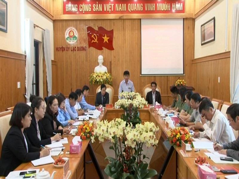 Đồng Nguyễn Quốc Kỳ - Phó Trưởng ban Tổ chức Tỉnh ủy phát biểu chỉ đạo tại hội nghị