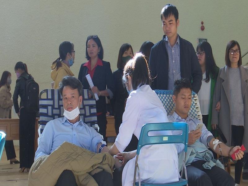 Ngày hội hiến máu tình nguyệt đợt 3 năm 2020 đã thành công tốt đẹp với 112 đơn vị máu đã được thu về - Ảnh: Anh Tuấn