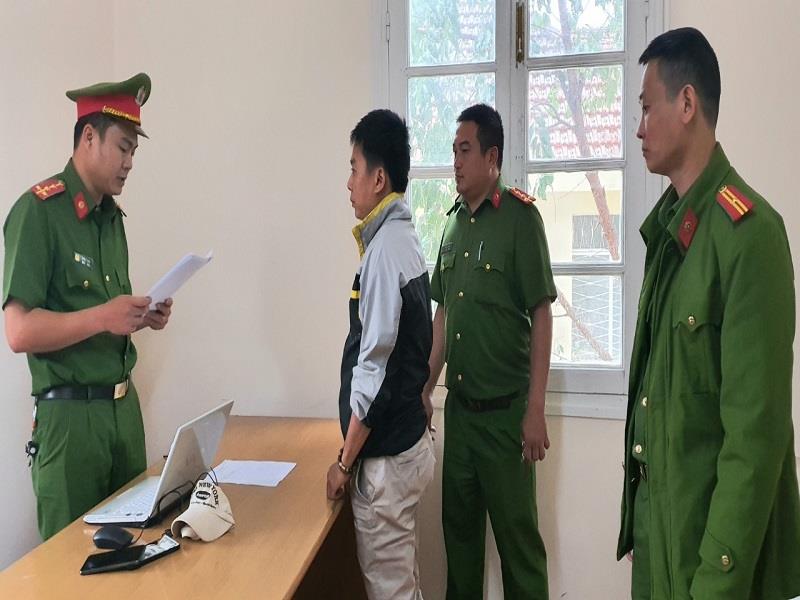 Tống đạt quyết định khởi tố bị can, bắt tạm giam đối với ông Võ Tân Bình