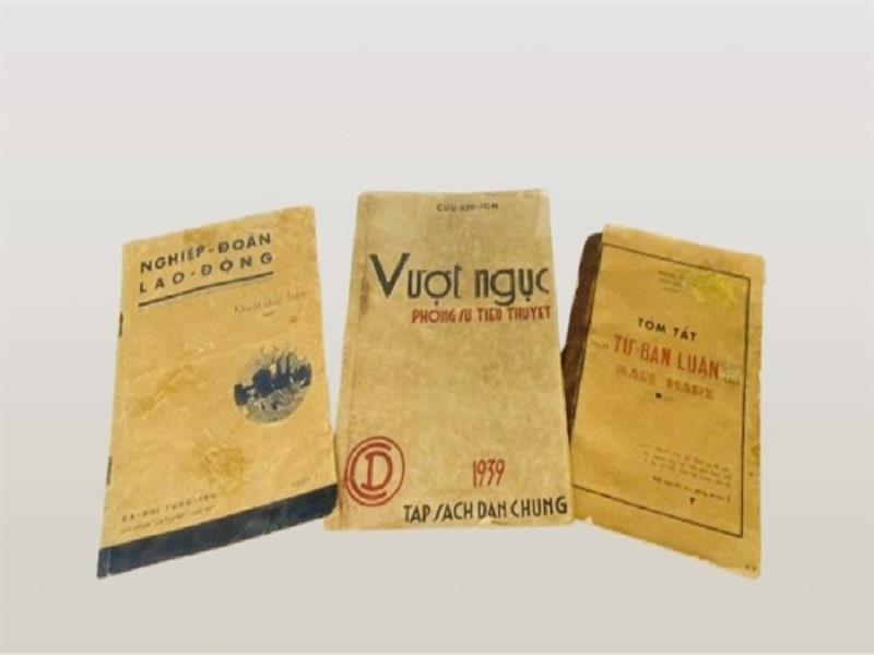Một số sách của Đảng Cộng sản Đông Dương xuất bản công khai thời kỳ 1936-1939 sẽ được trưng bày tại Triển lãm.