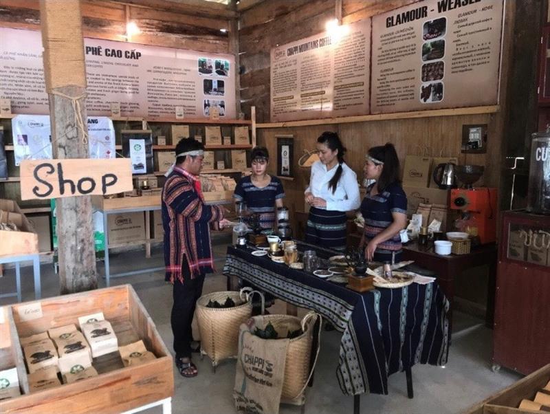 Chuỗi liên kết sản xuất, sơ chế, chế biến cà phê hữu cơ thương hiệu Chappi Mountains đang phát triển khá hiệu quả tại thôn Tu Poh, xã Đạ Chais, huyện Lạc Dương