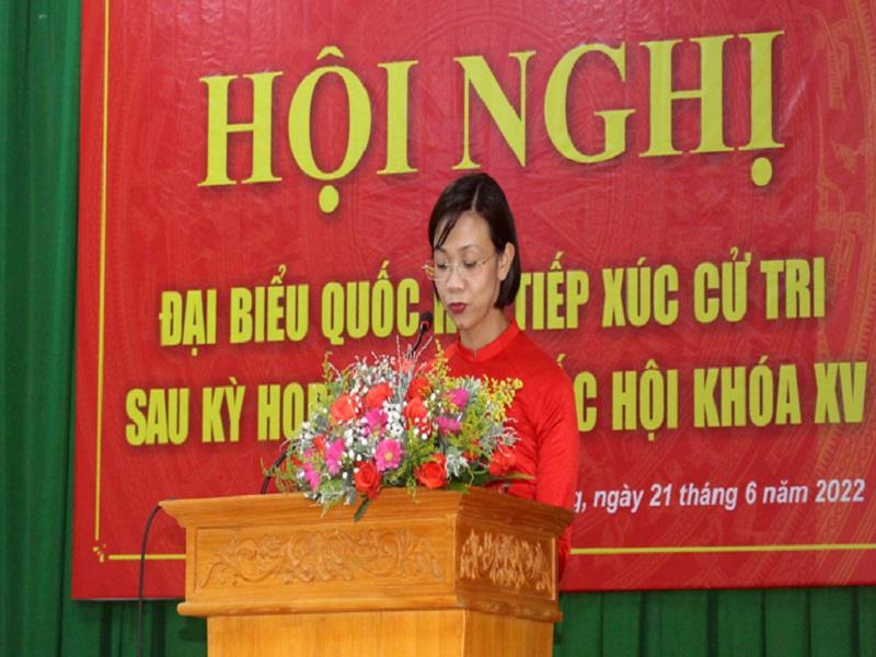 Đại biểu Trịnh Thị Tú Anh tham dự tiếp xúc cử tri sau Kỳ họp thứ 3 Quốc hội khoá XV tại xã Đưng K’ Nớ