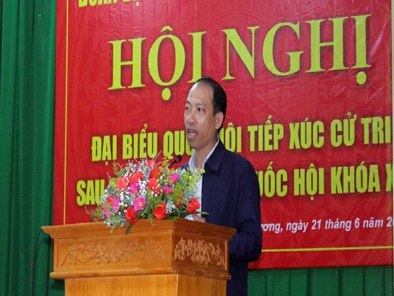 Ông Sử Thanh Hoài - Chủ tịch UBND huyện Lạc Dương tiếp thu giải trình các nội dung cử tri kiến nghị thuộc thẩm quyền