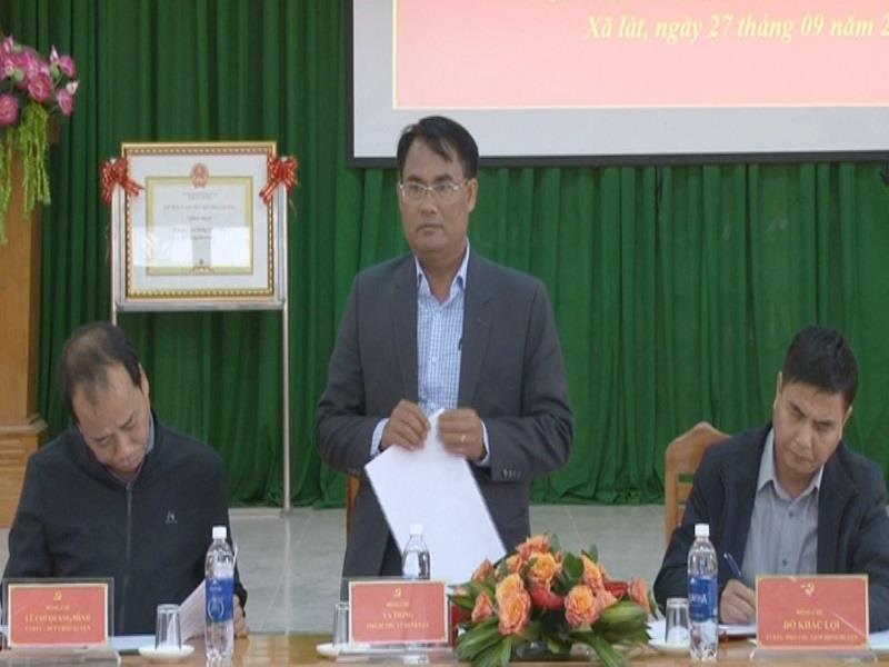 Đồng chí Ya Tiong - Phó Bí thư Thường trực Huyện ủy phát biểu chỉ đạo một số nội dung liên quan đến nhiệm vụ 3 tháng cuối năm