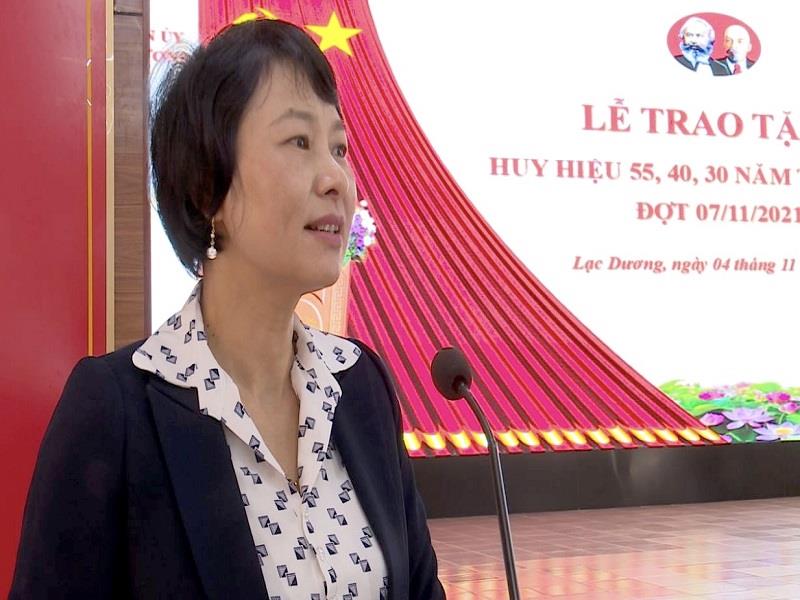 Đồng chí Phạm Thị Phúc - UVBTV, Trưởng ban Dân vận Tỉnh ủy phát biểu tại buổi lễ
