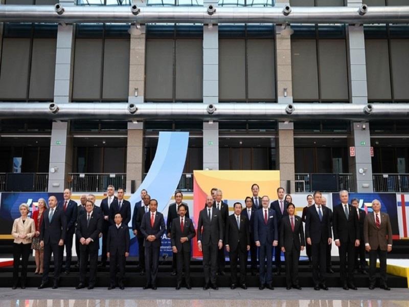 Lãnh đạo các nước ASEAN - EU tham dự Hội nghị Cấp cao kỷ niệm 45 năm quan hệ ASEAN - EU (Ảnh: Nhật Bắc)