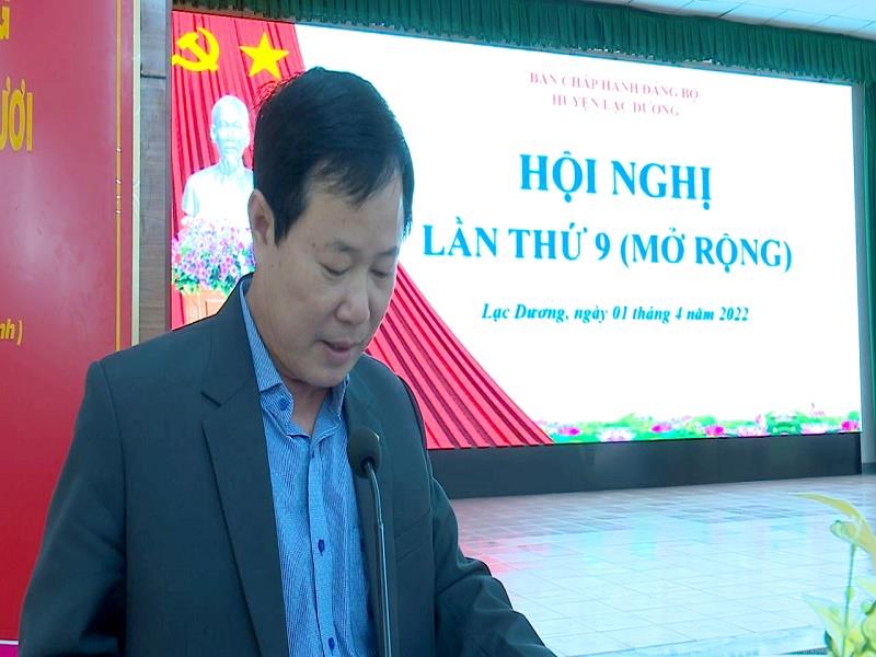 Đồng chí Phạm Triều - TUV, Bí thư Huyện ủy, Chủ tịch HĐND huyện phát biểu kết luận hội nghị
