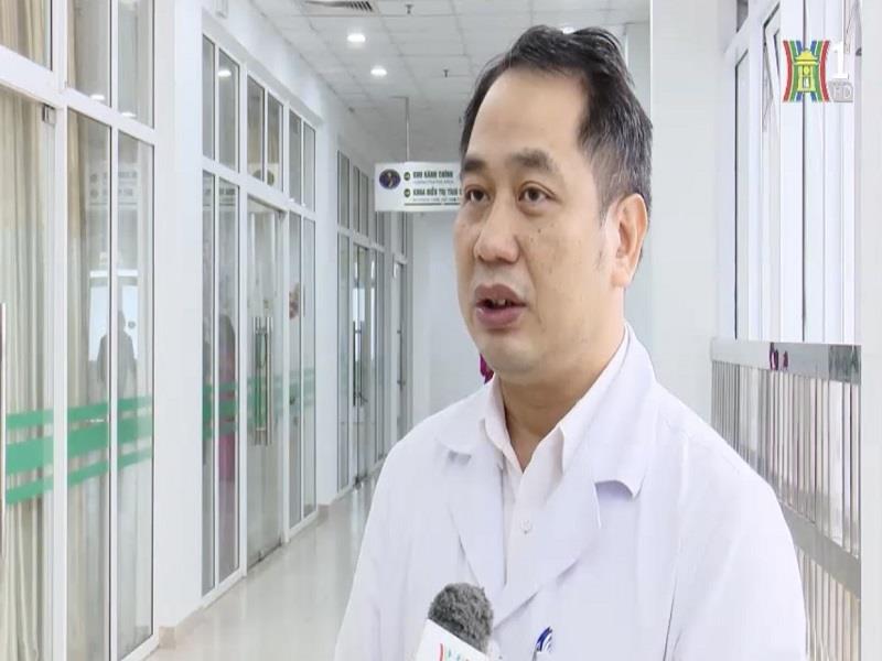 BSCKII Nguyễn Trung Cấp, Phó Giám đốc Bệnh viện Bệnh nhiệt đới Trung ương (Hà Nội).
