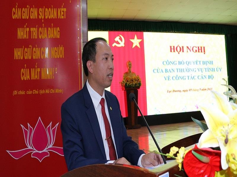 Đồng chí Sử Thanh Hoài - Tân Bí thư Huyện ủy Lạc Dương phát biểu nhận nhiệm vụ