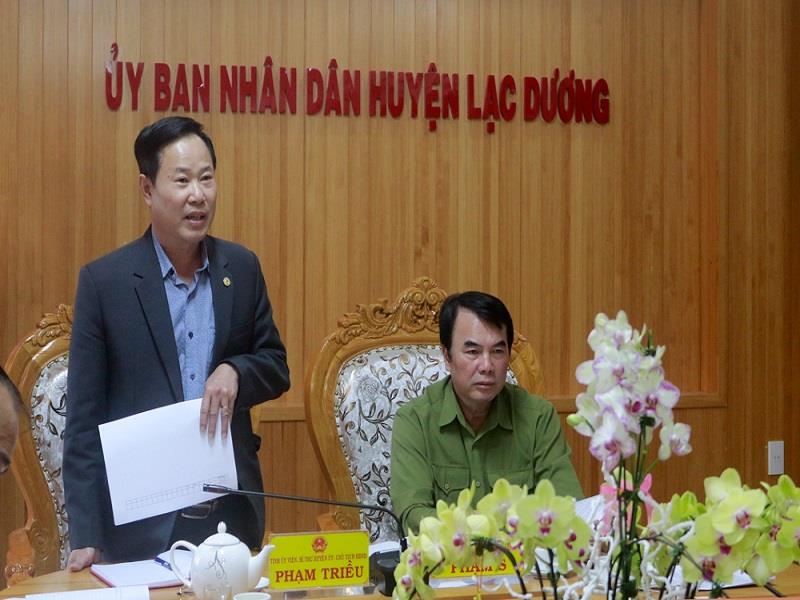 Bí thư Huyện ủy Lạc Dương Phạm Triều phát biểu tại buổi làm việc