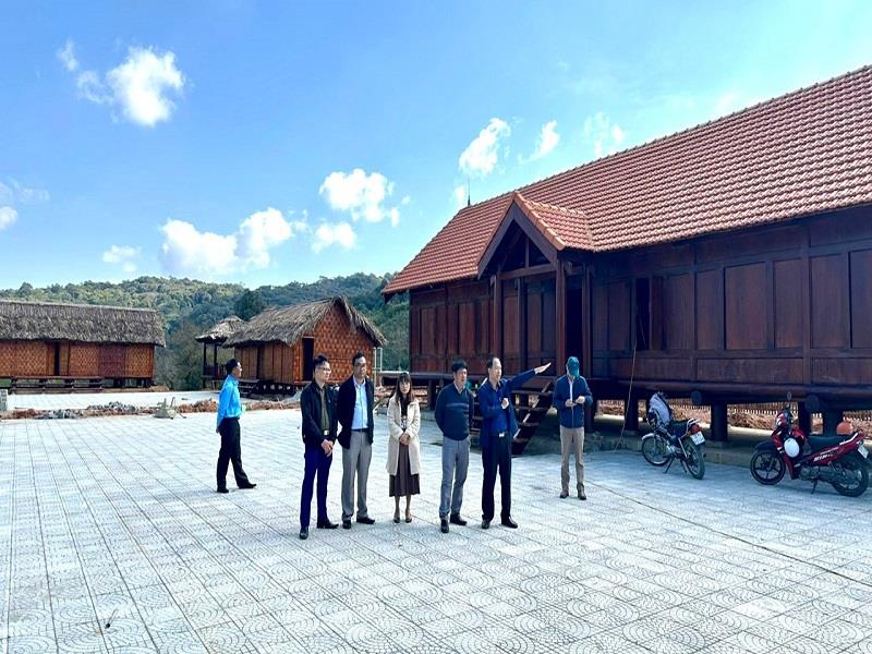 Huyện Lạc Dương đang triển khai Dự án Làng văn hóa truyền thống gắn với phát triển du lịch của dân tộc K’Ho tại thôn Đưng K’Si, xã Đạ Chais