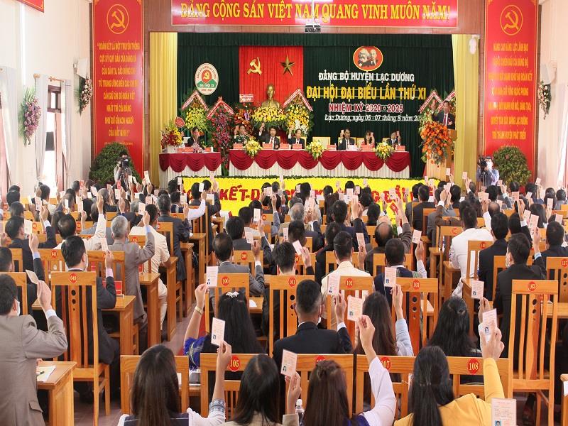 Quang cảnh Đại hội đại biểu Đảng bộ huyện Lạc Dương lần thứ XI, nhiệm kỳ 2020 - 2025