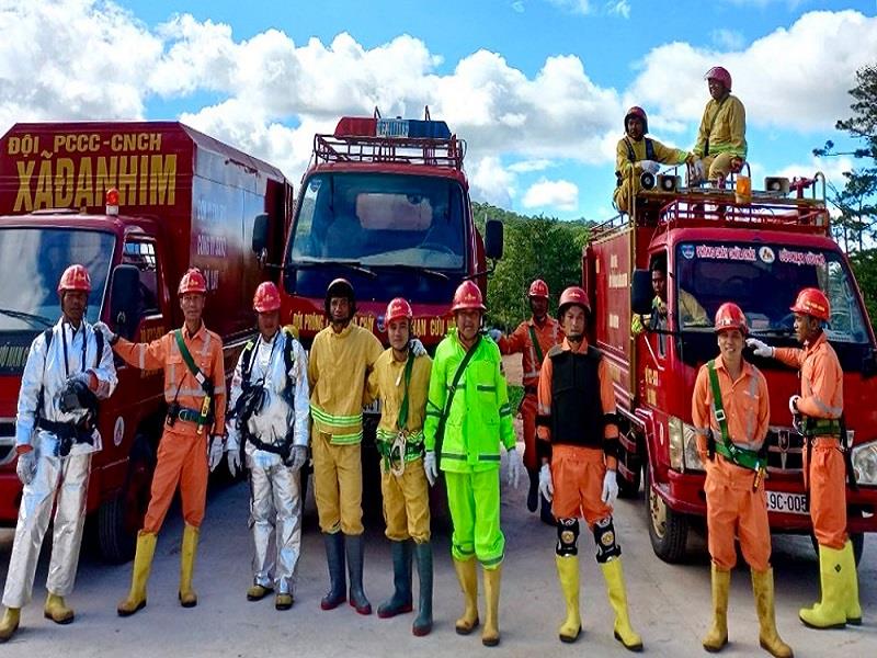 Mô hình Đội phòng cháy, chữa cháy và cứu nạn, cứu hộ tự quản các xã, thị trấn là mô hình điển hình trong Phong trào Toàn dân bảo vệ ANTQ ở huyện Lạc Dương