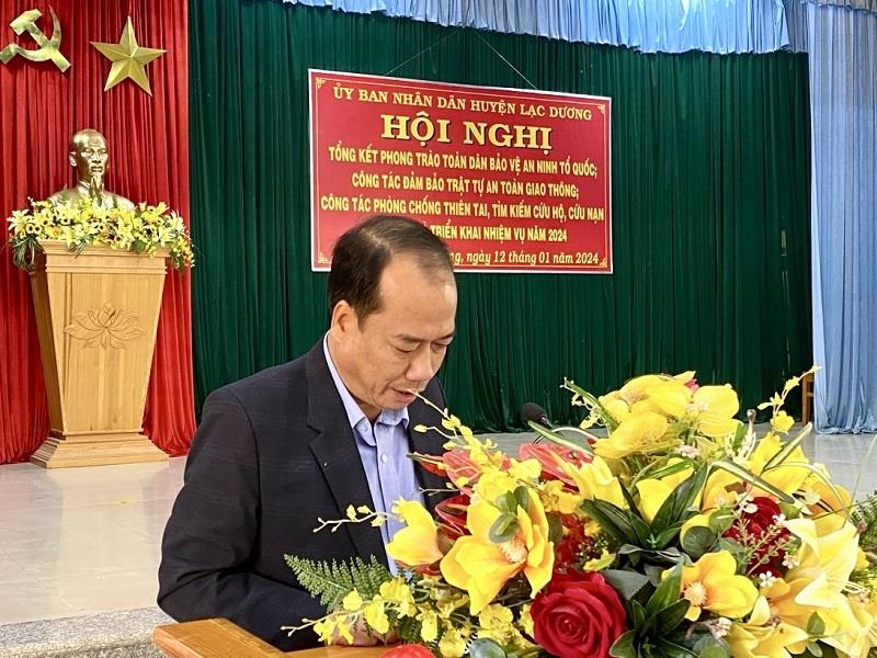 Phó Chủ tịch UBND huyện Lạc Dương Lê Chí Quang Minh phát biểu chỉ đạo tại hội nghị