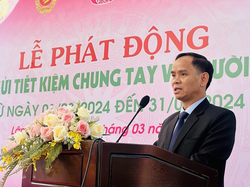 Ông Đa Cát Vinh - Chủ tịch Hội Nông dân tỉnh Lâm Đồng, thành viên Ban đại diện Hội đồng quản trị NHCSXH tỉnh Lâm Đồng phát biểu hưởng ứng phong trào