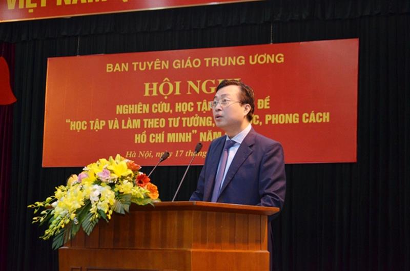 Đồng chí Bùi Trường Giang, Phó Trưởng ban Tuyên giáo Trung ương phát biểu khai mạc Hội nghị.