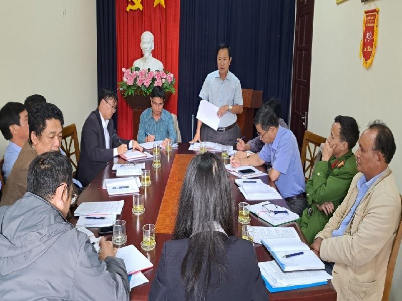 Đồng chí Bí thư Huyện ủy, Chủ tịch HĐND huyện Phạm Triều phát biểu chỉ đạo tại buổi làm việc