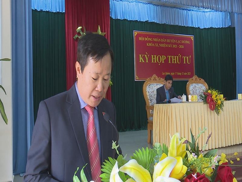 Đồng chí Phạm Triều - Bí thư Huyện ủy, Chủ tịch HĐND huyện phát biểu khai mạc kỳ họp