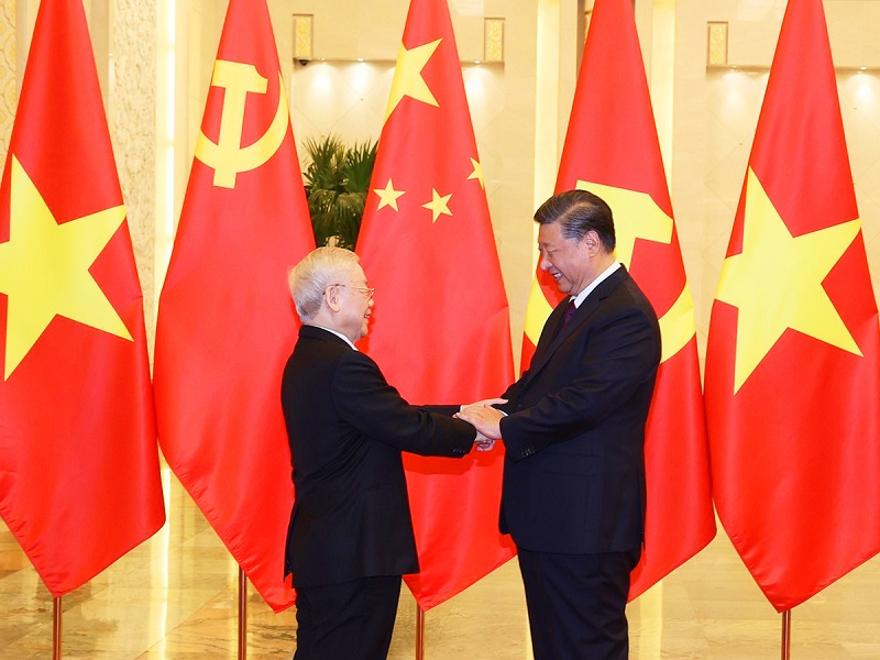 Tổng Bí thư, Chủ tịch Trung Quốc Tập Cận Bình đón Tổng Bí thư Nguyễn Phú Trọng cùng Đoàn đại biểu cấp cao Việt Nam sang thăm chính thức nước Cộng hòa Nhân dân Trung Hoa, ngày 31-10-2022 _Ảnh: Tư liệu