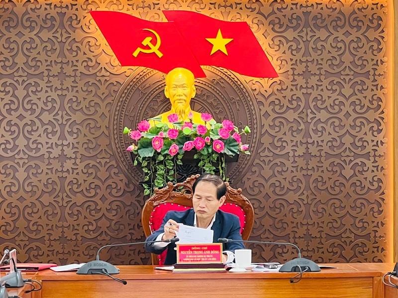 Đồng chí Nguyễn Trọng Ánh Đông chủ trì hội nghị tại điềm cầu Lâm Đồng
