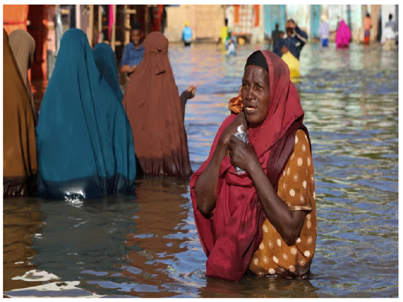 Cảnh ngập lụt sau những trận mưa lớn tại Beledweyne, Somalia. (Ảnh: AFP/Getty Images)