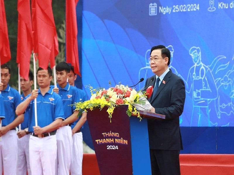 Chủ tịch Quốc hội Vương Đình Huệ phát biểu tại lễ khởi động Tháng Thanh niên năm 2024 và Tết trồng cây Xuân Giáp Thìn 2024